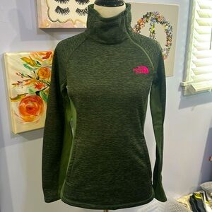 North Face Pullover 💕
